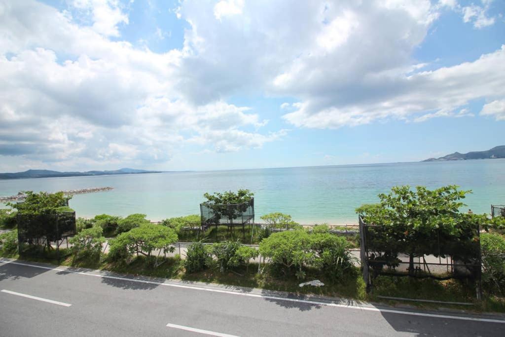Beach Side Hotel Yamoriyanonikai Nago Zewnętrze zdjęcie